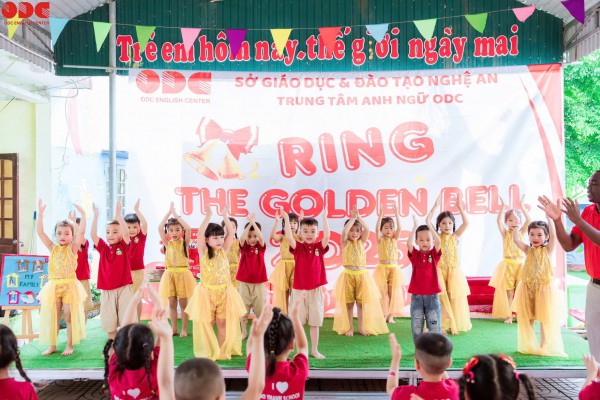 Hội thi "rung chuông vàng" của các bạn nhỏ trường mầm non Đô Thành