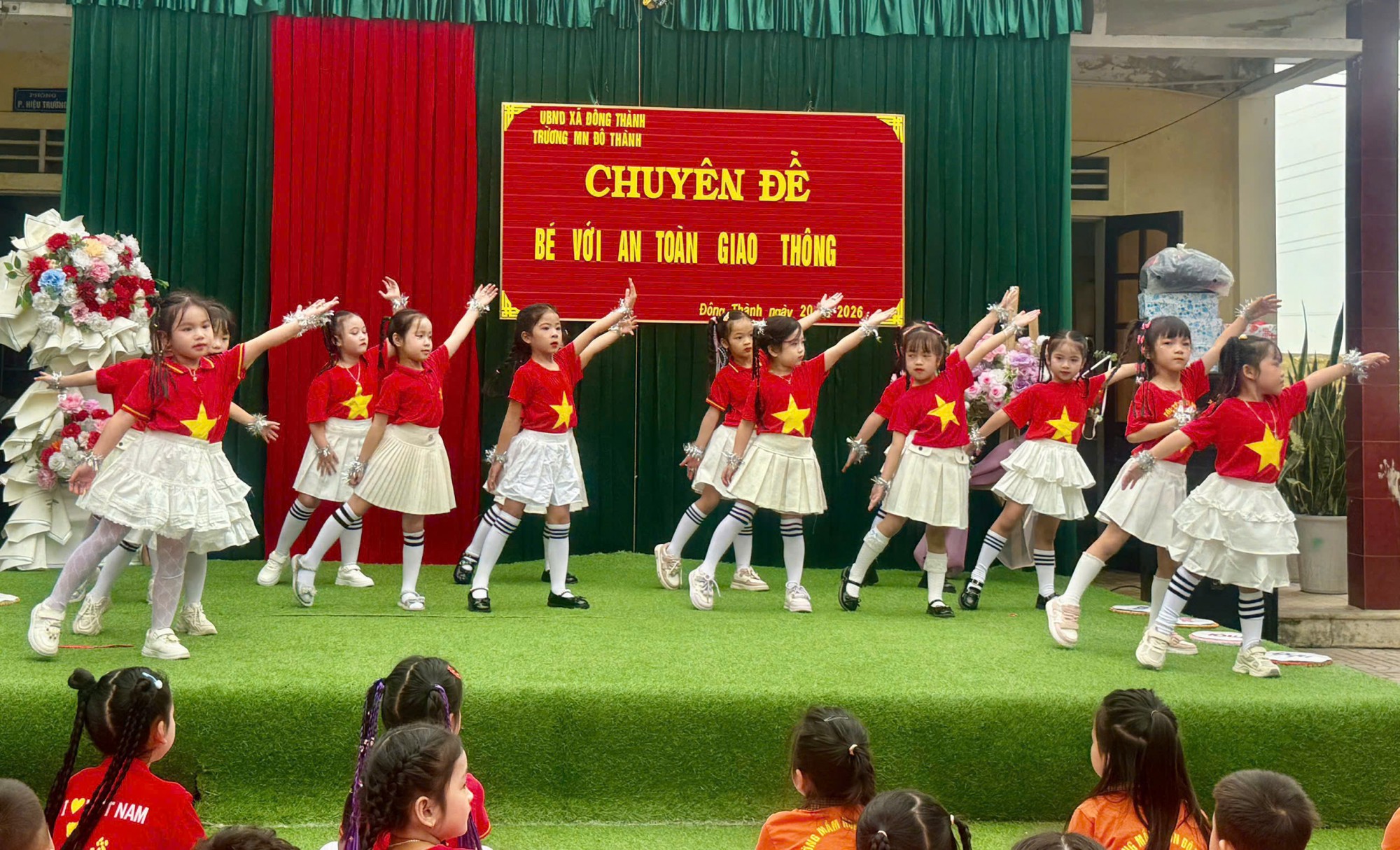 Trường mầm non Đô Thành tổ chức chuyên đề Bé với an toàn giao thông